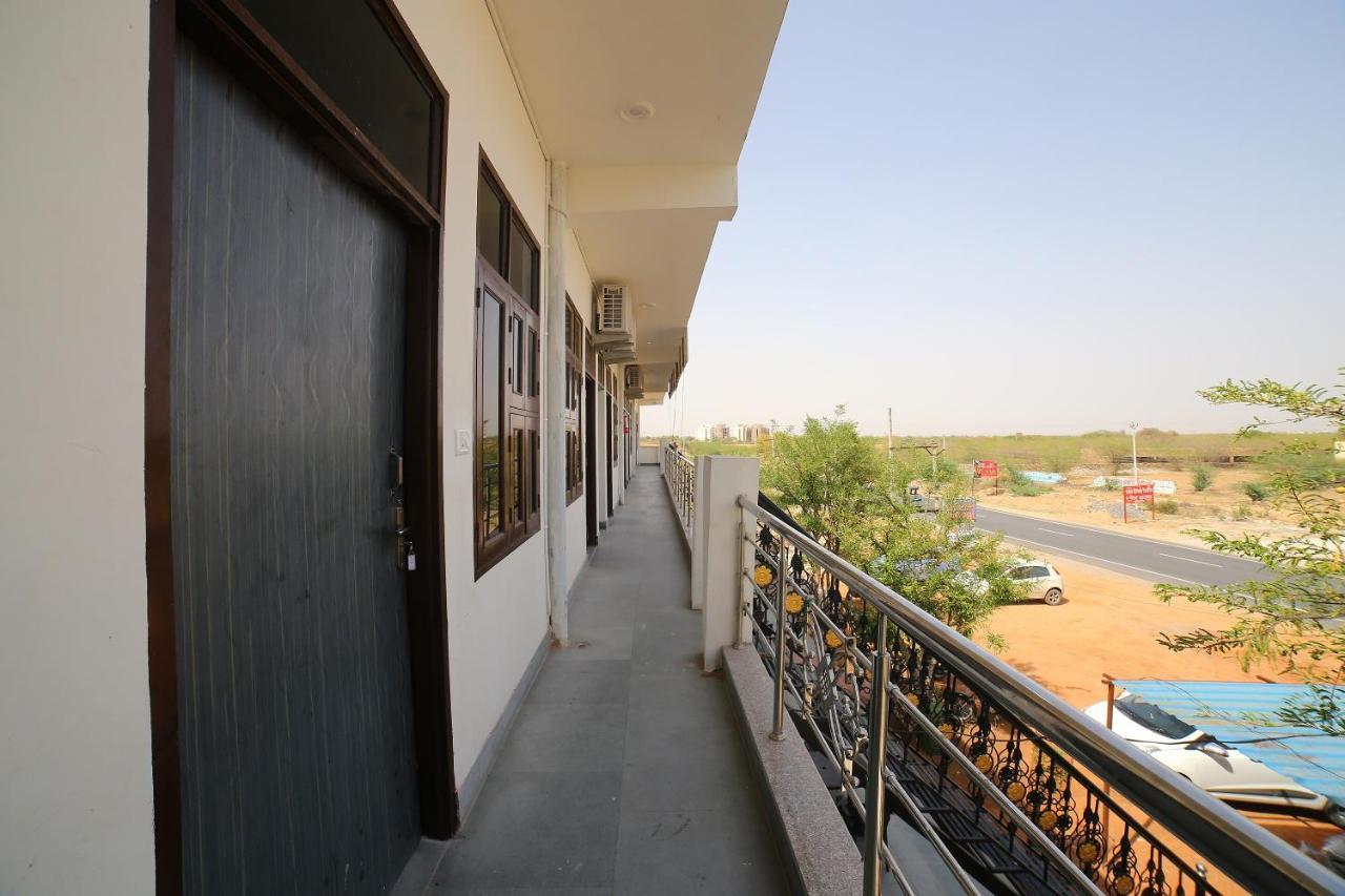 Oyo 37077 Hotel Rawat Ajmer Esterno foto