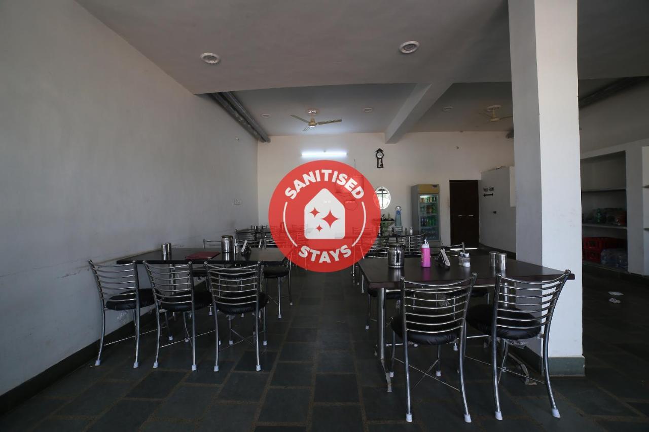 Oyo 37077 Hotel Rawat Ajmer Esterno foto